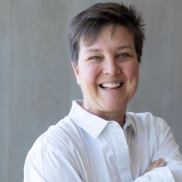 Portrait of Deborah Nelson